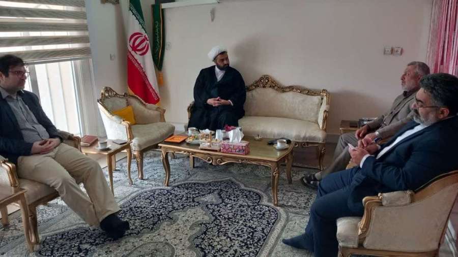 The meeting of the Research Institute of Contemporary Jurisprudence and the representative of the Ministry of Foreign Affairs of Qum